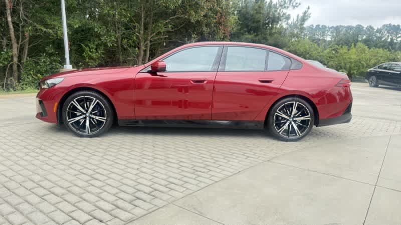 Used 2026 BMW 530i w/ M Sport Package RWD image 3