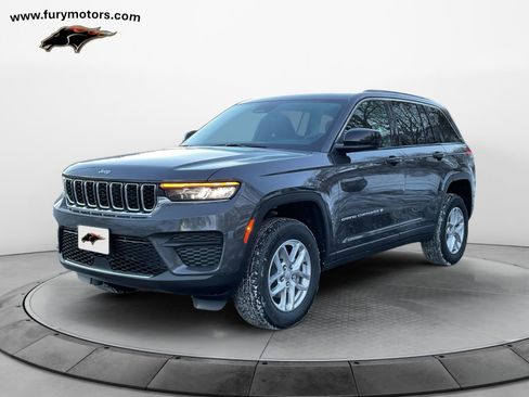 New 2025 Jeep Grand Cherokee Laredo X w/ Luxury Tech Group I image 7