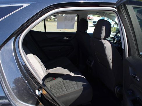 Used 2023 Chevrolet Equinox LT w/ Driver Convenience Package image 10