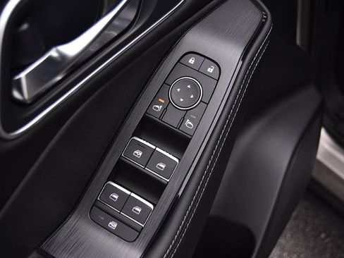 New 2026 Nissan Rogue Platinum image 9