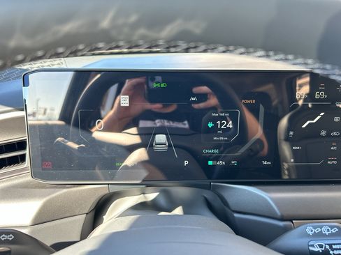 New 2026 Kia EV9 Wind image 28