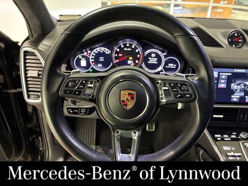 Used 2020 Porsche Cayenne Turbo AWD/4WD image 10
