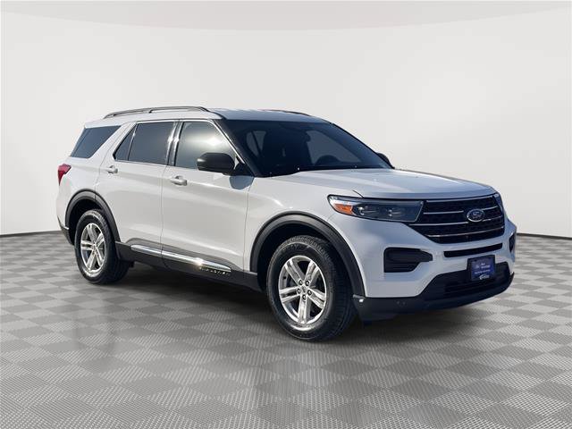 Certified 2020 Ford Explorer XLT w/ Comfort Package AWD/4WD image 5