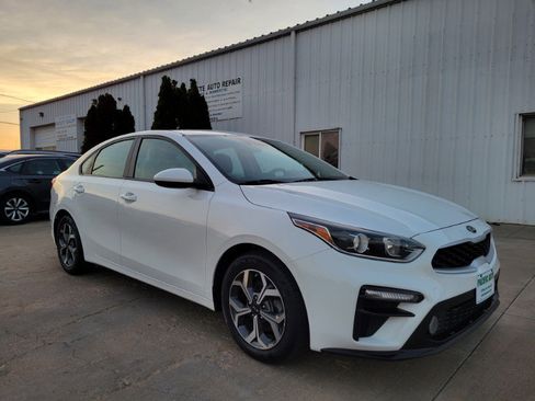 Used 2021 Kia Forte LXS FWD image 1