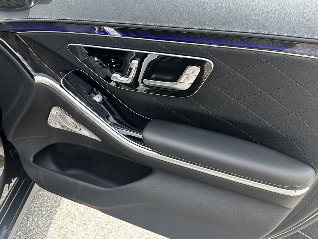 Certified 2023 Mercedes-Benz S 580e 4MATIC Sedan image 16