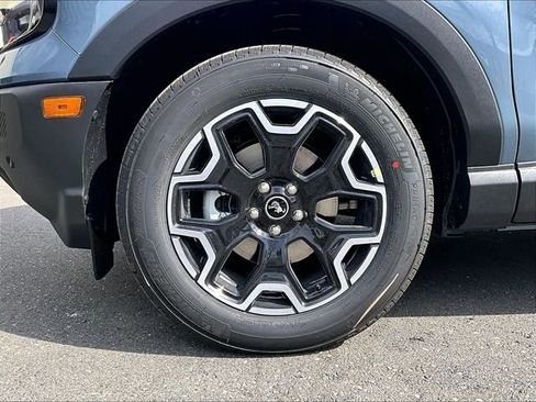 New 2026 Ford Bronco Sport Outer Banks image 13