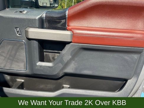 Used 2022 Ford F350 Platinum image 32