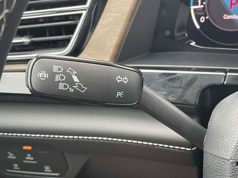 New 2026 Volkswagen Atlas SE FWD image 25