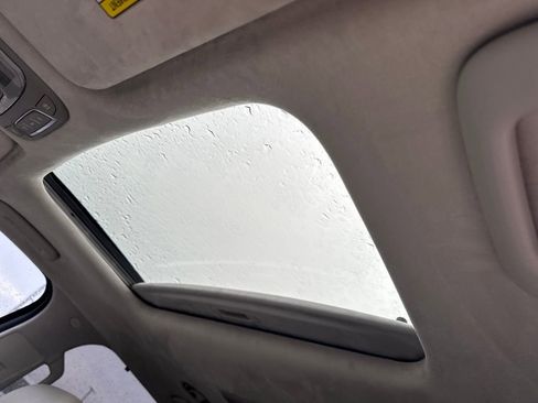 Used 2022 Kia Telluride SX w/ SX Prestige Package image 19