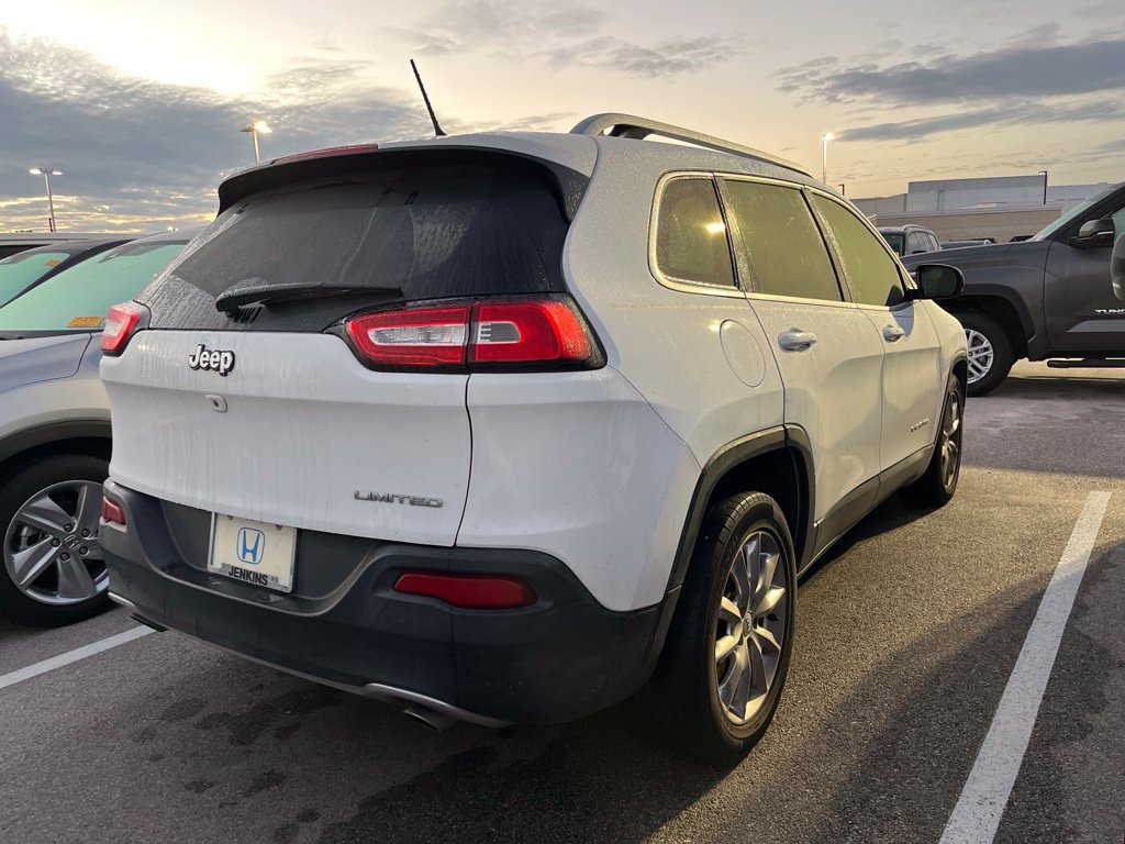 Used 2014 Jeep Cherokee Limited w/ Luxury Group FWD image 3
