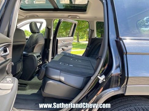 Used 2023 Jeep Grand Cherokee Limited w/ Black Appearance Package AWD/4WD image 40