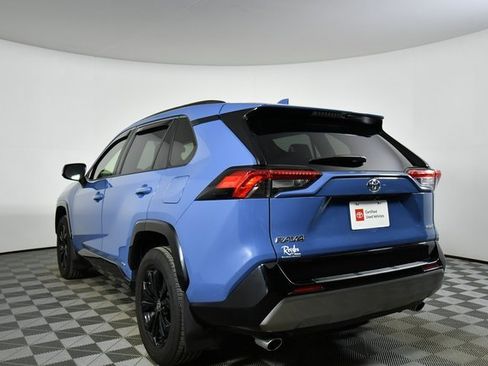 Used 2025 Toyota RAV4 SE image 13
