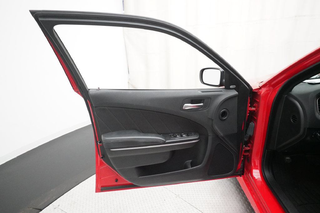 Used 2023 Dodge Charger R/T RWD image 28