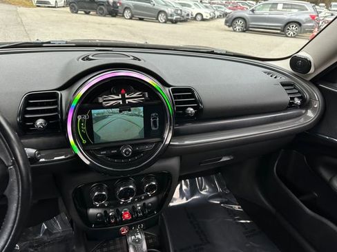 Used 2017 MINI Cooper Clubman ALL4 image 16