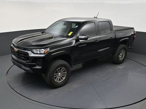 Used 2023 Chevrolet Colorado LT w/ LT Convenience Package II RWD image 12