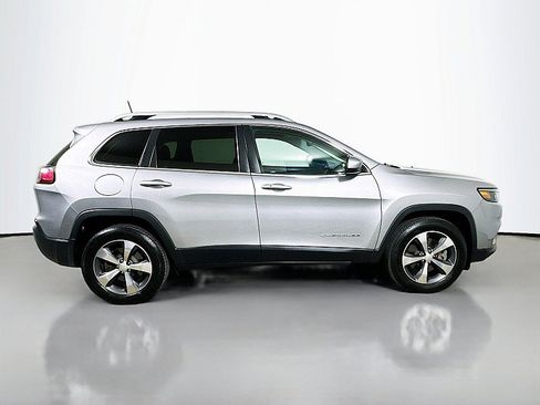 Used 2019 Jeep Cherokee Limited AWD/4WD image 8