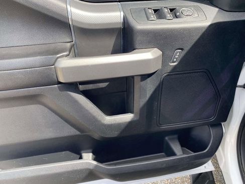 Used 2017 Ford F150 XLT w/ Equipment Group 302A Luxury image 14