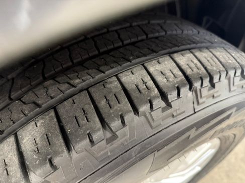 Used 2018 Nissan Armada SV w/ Driver Package image 5