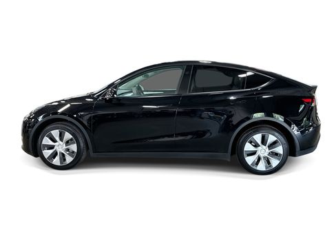 Certified 2023 Tesla Model Y Long Range AWD/4WD image 3