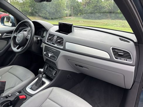 Used 2018 Audi Q3 2.0T Premium image 18