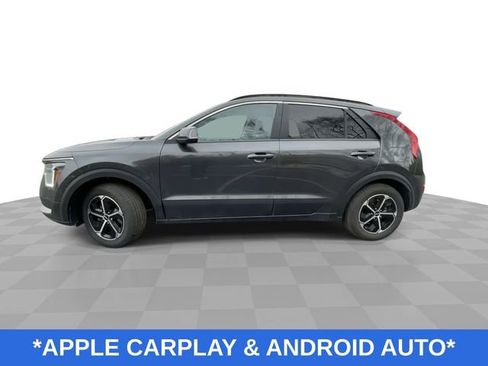 Used 2023 Kia Niro EX image 6