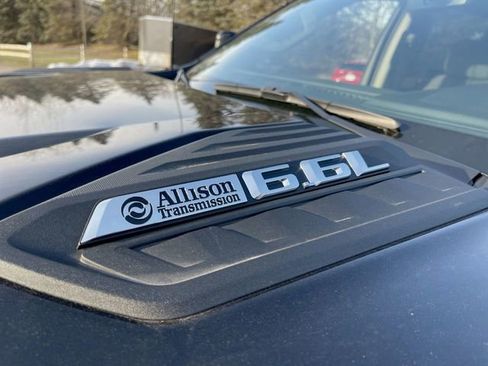 Used 2024 Chevrolet Silverado 2500 LT w/ Midnight Edition image 32