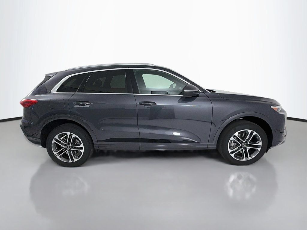 Used 2026 Audi Q5 Premium w/ Convenience Package AWD/4WD image 8
