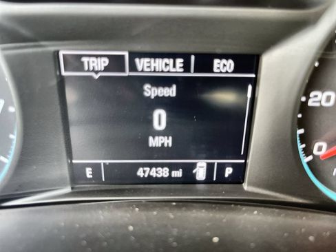Used 2021 Chevrolet Equinox LS w/ LS Convenience Package AWD/4WD image 12