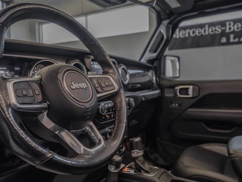 Used 2022 Jeep Wrangler Unlimited Rubicon w/ Trailer Tow Package image 6