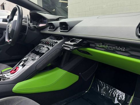 Used 2017 Lamborghini Huracan LP 610-4 AWD/4WD image 64