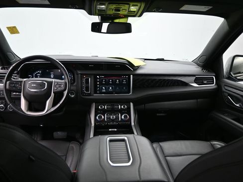 Used 2023 GMC Yukon XL Denali image 21
