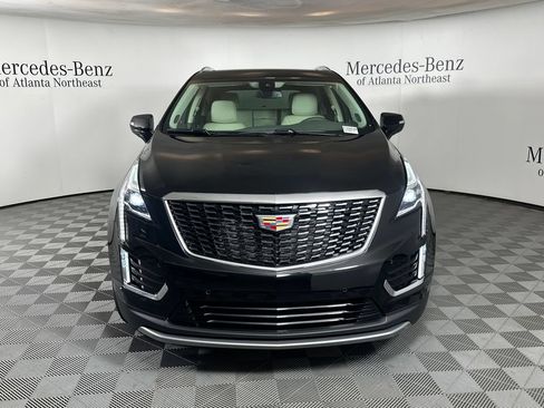 Used 2025 Cadillac XT5 Premium Luxury FWD image 2