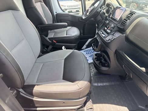Used 2025 RAM ProMaster 3500 w/ Convenience Group FWD image 25