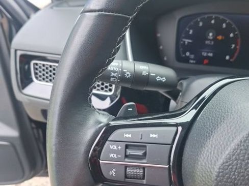 Used 2023 Honda Civic Touring image 12