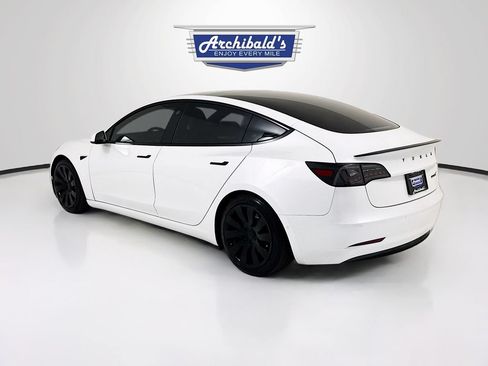 Used 2021 Tesla Model 3 Standard Range Plus RWD image 5