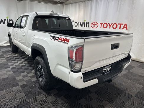 Used 2022 Toyota Tacoma TRD Off-Road image 5