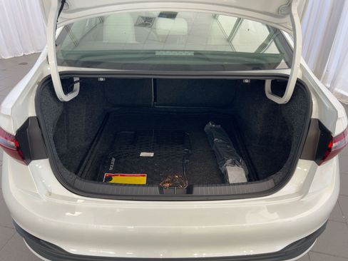 New 2026 Volkswagen Jetta SE image 31