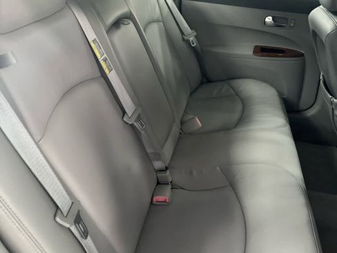 Used 2005 Buick LaCrosse CXL w/ Chrome Appearance Package image 12