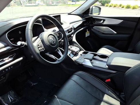 Used 2024 Acura MDX SH-AWD w/ Technology Package image 15