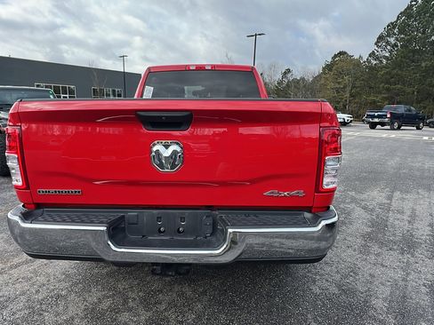 Used 2024 RAM 2500 Big Horn w/ Bed Utility Group image 9