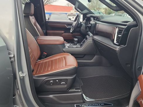 Certified 2024 GMC Sierra 1500 Denali Ultimate AWD/4WD image 28
