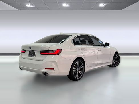 Used 2024 BMW 330i Sedan w/ Convenience Package RWD image 8