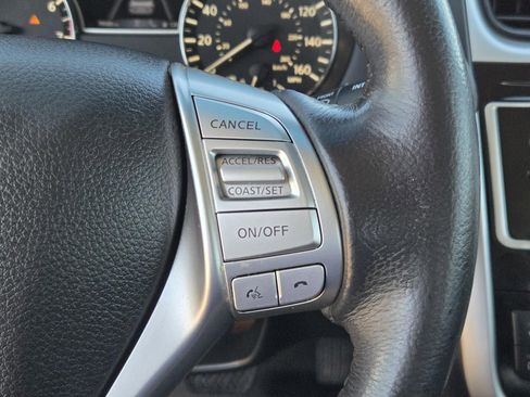 Used 2018 Nissan Altima 2.5 SV image 19