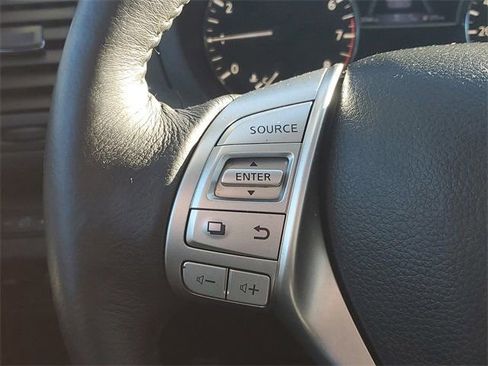 Used 2016 Nissan Altima 2.5 SL w/ 2.5 Technology w/LED Package FWD image 20