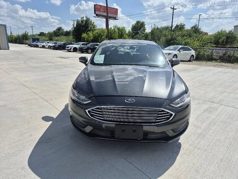 Used 2018 Ford Fusion S FWD image 3
