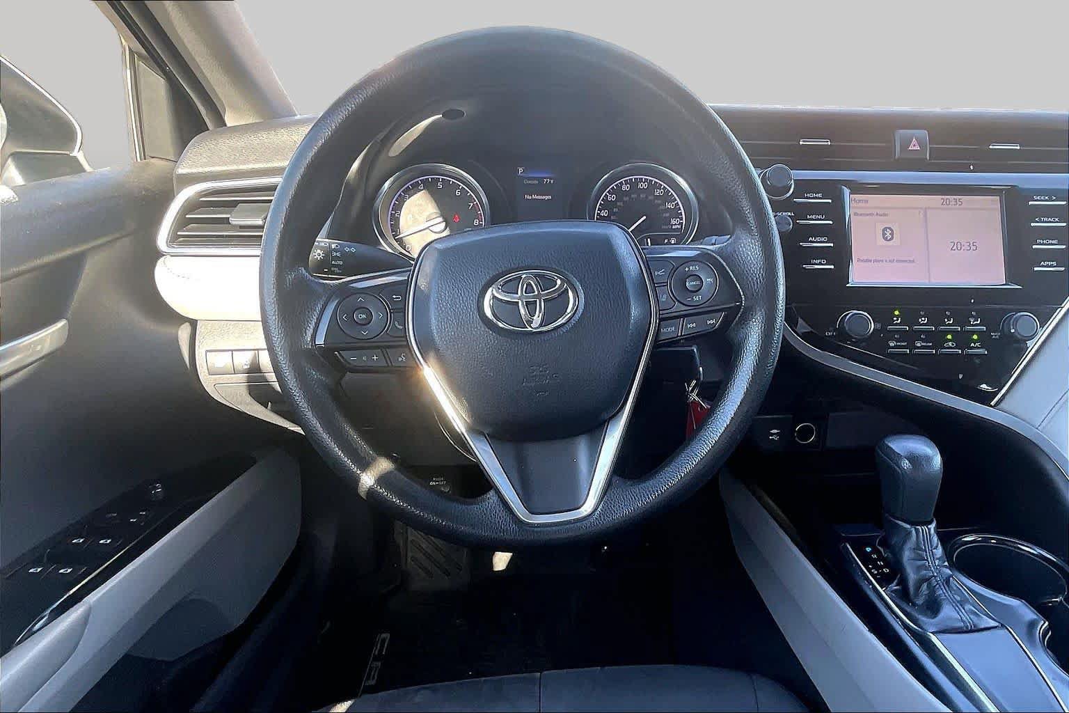 Used 2018 Toyota Camry LE FWD image 4