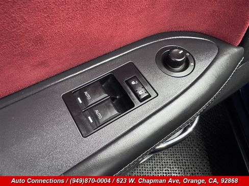 Used 2014 Dodge Challenger SRT8 RWD image 22