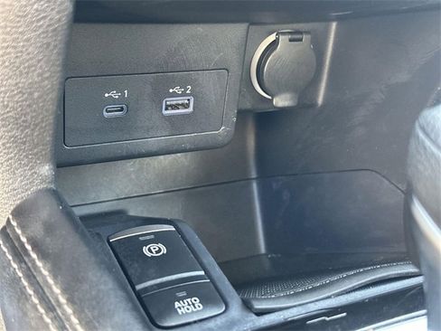 Used 2021 Nissan Kicks SV image 36