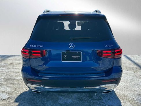 New 2026 Mercedes-Benz GLB 250 4MATIC image 4