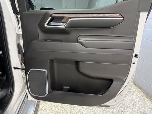 Used 2023 GMC Sierra 1500 SLT image 21